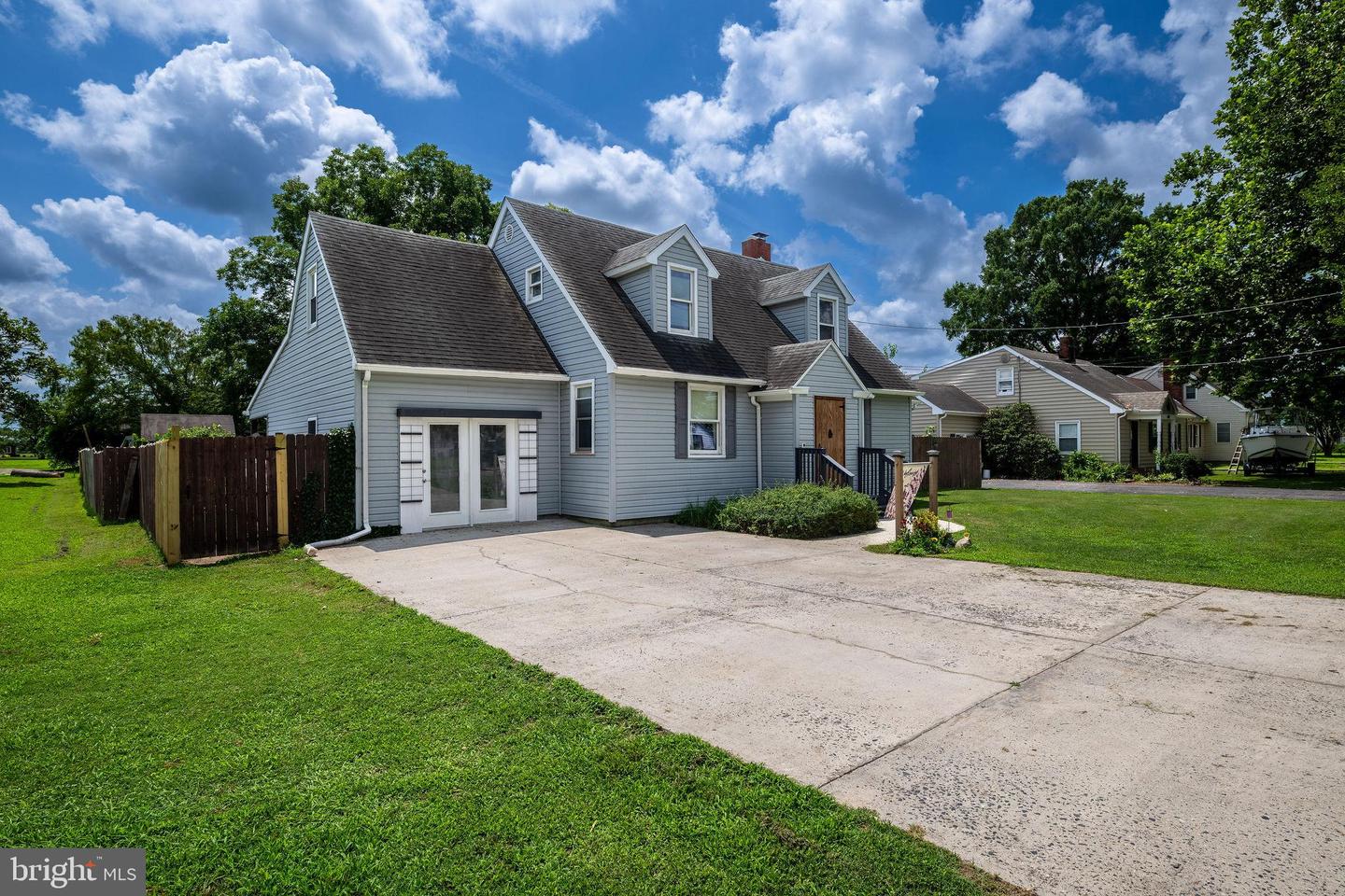 604 N Main Street, Hebron
