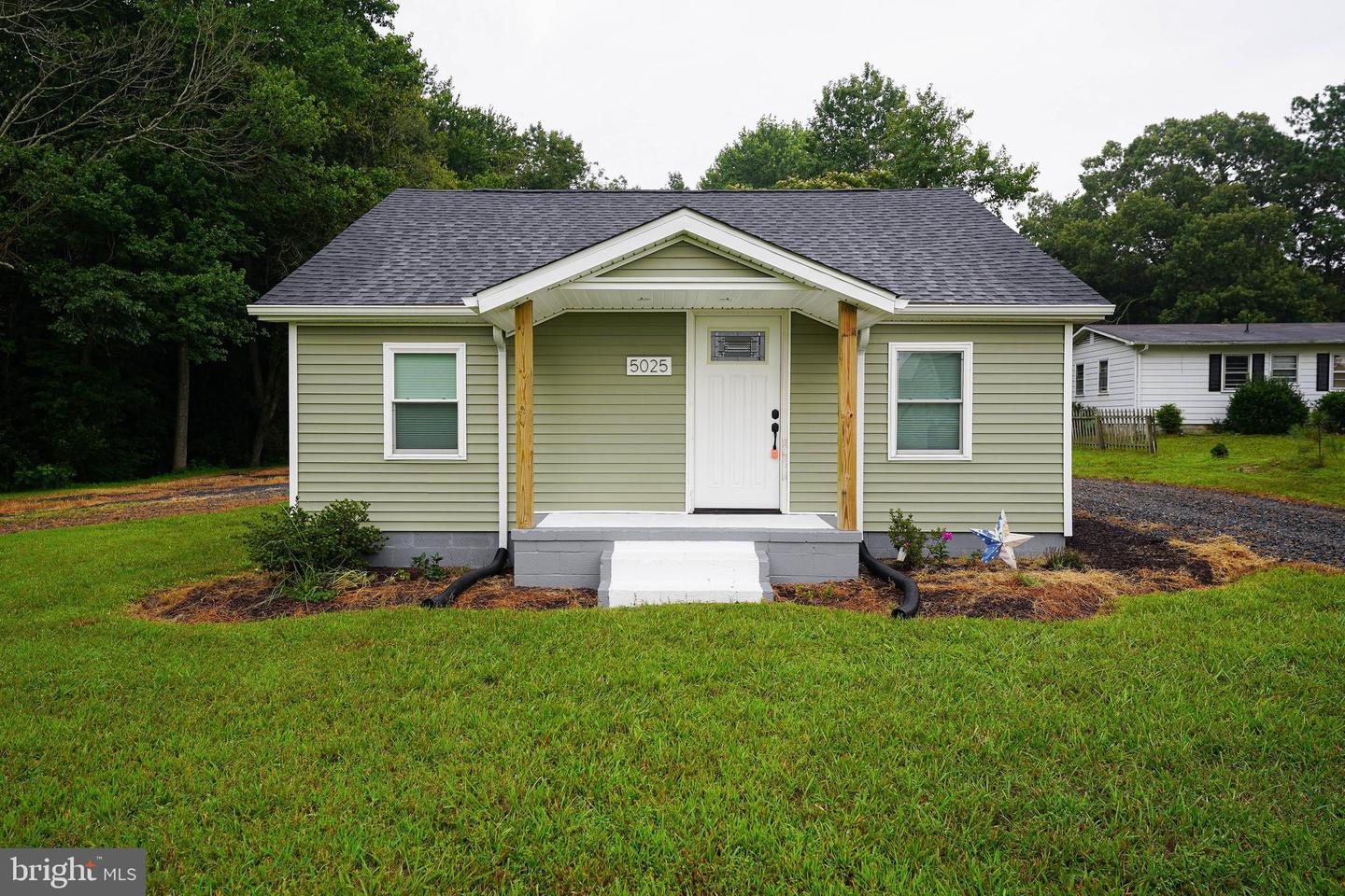 5025 Airport Road, Salisbury