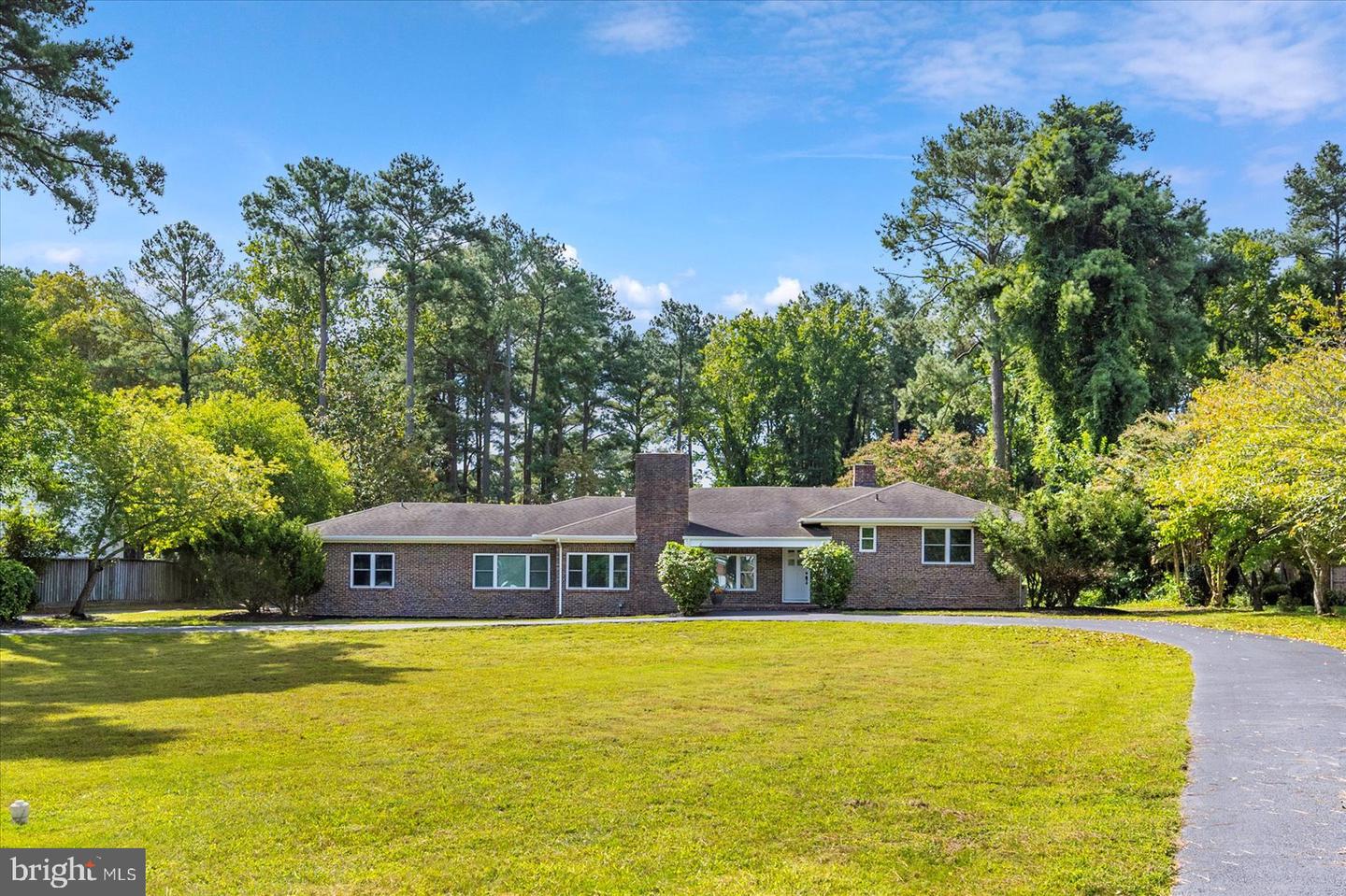 1105 Riverside Drive