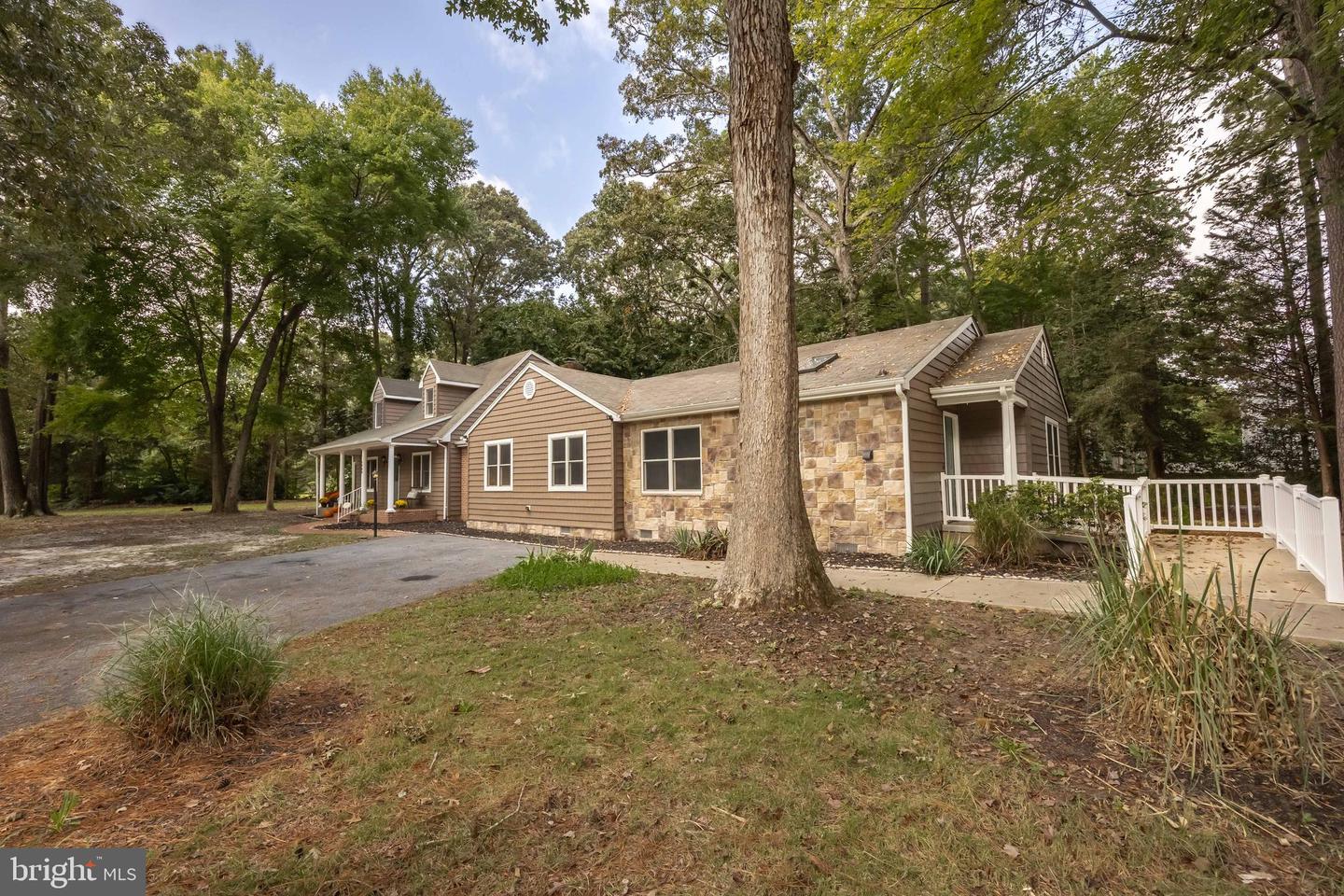 1708 E Clear Lake Drive, Salisbury