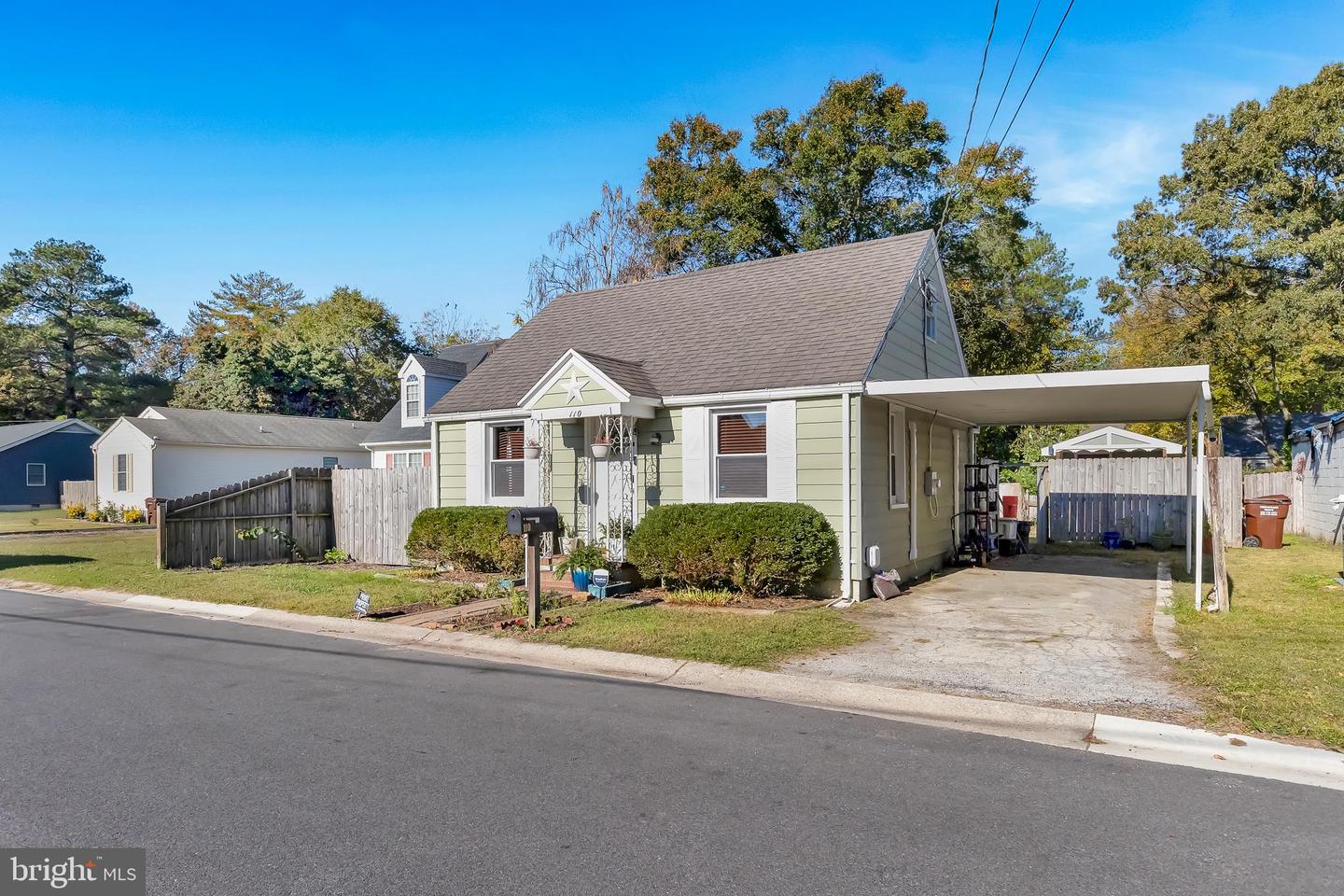 110 Moore Avenue, Fruitland