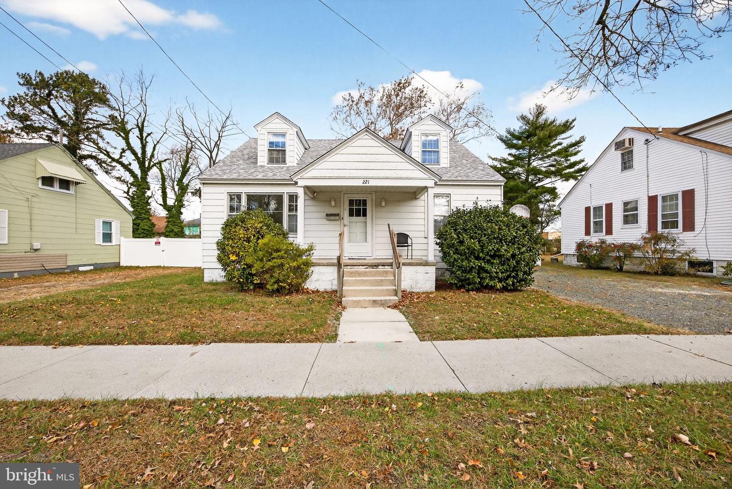221 North Boulevard, Salisbury