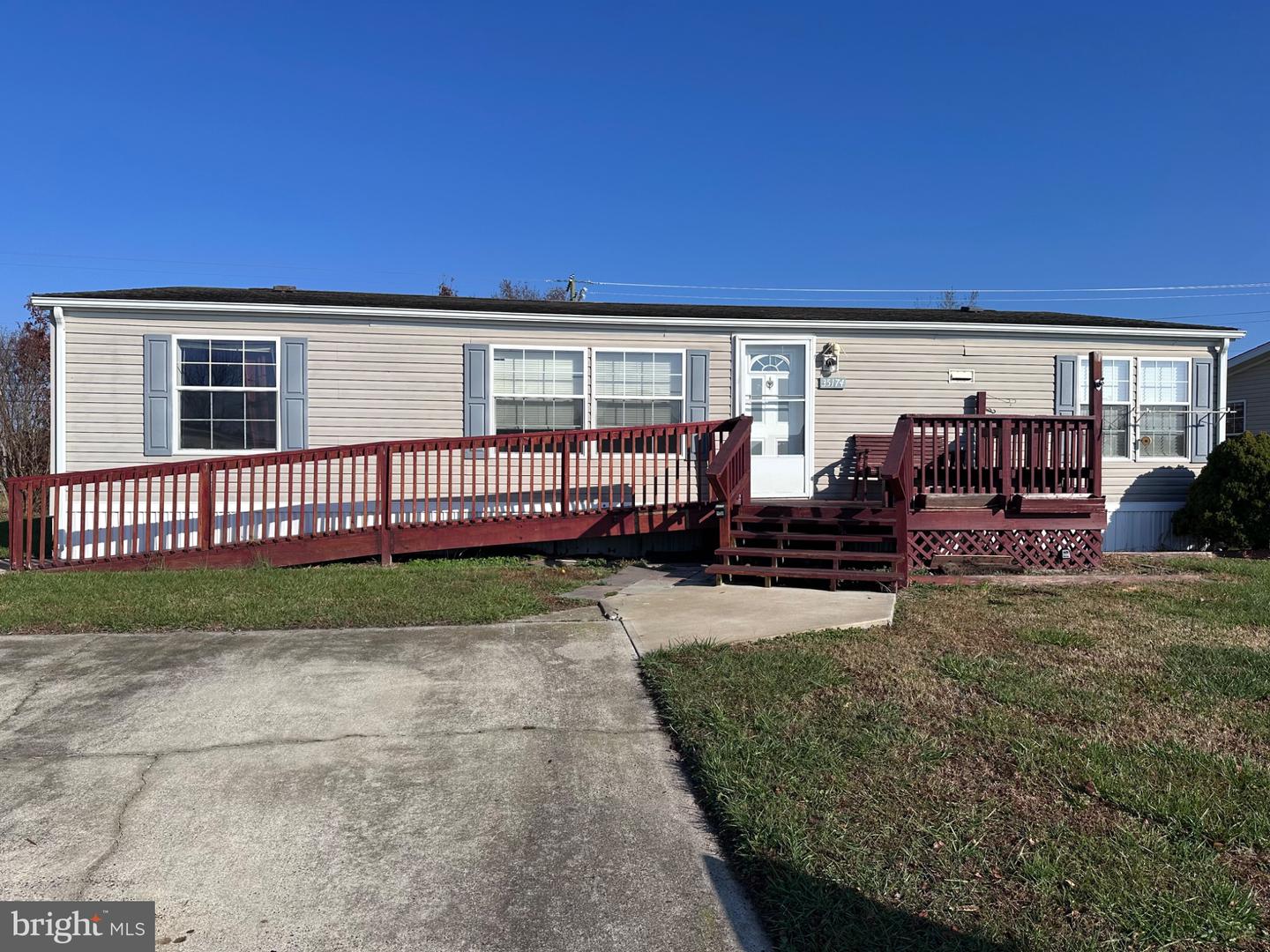 35174 Betty, Pittsville