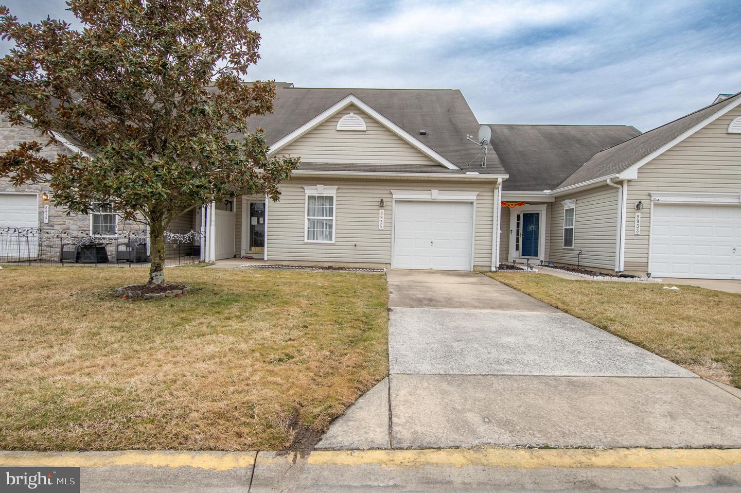 8935 Executive Club Drive