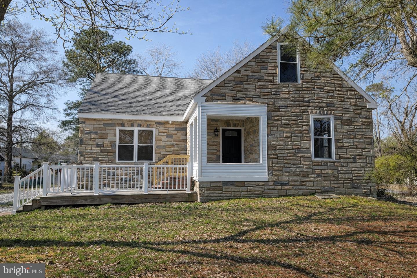 6750 Edwards Avenue, Salisbury