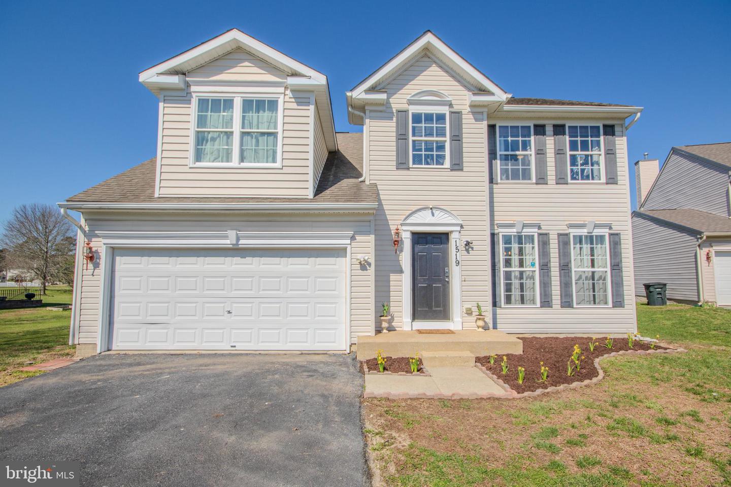 1519 Anchors Way