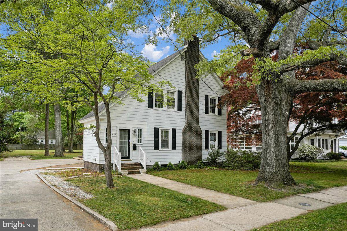 420 Pinehurst Avenue, Salisbury