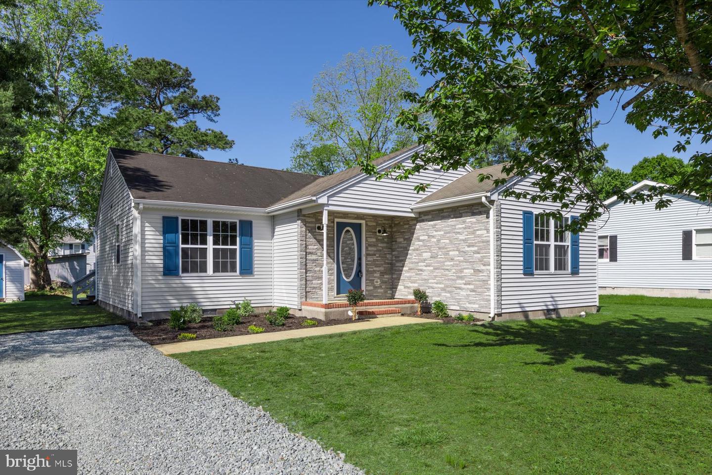 210 Bradley Street, Hebron
