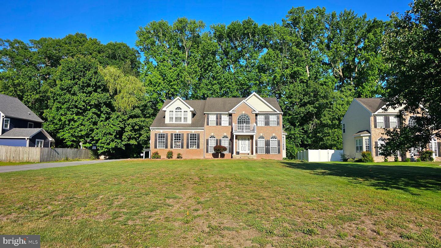 8625 Shadow Lane