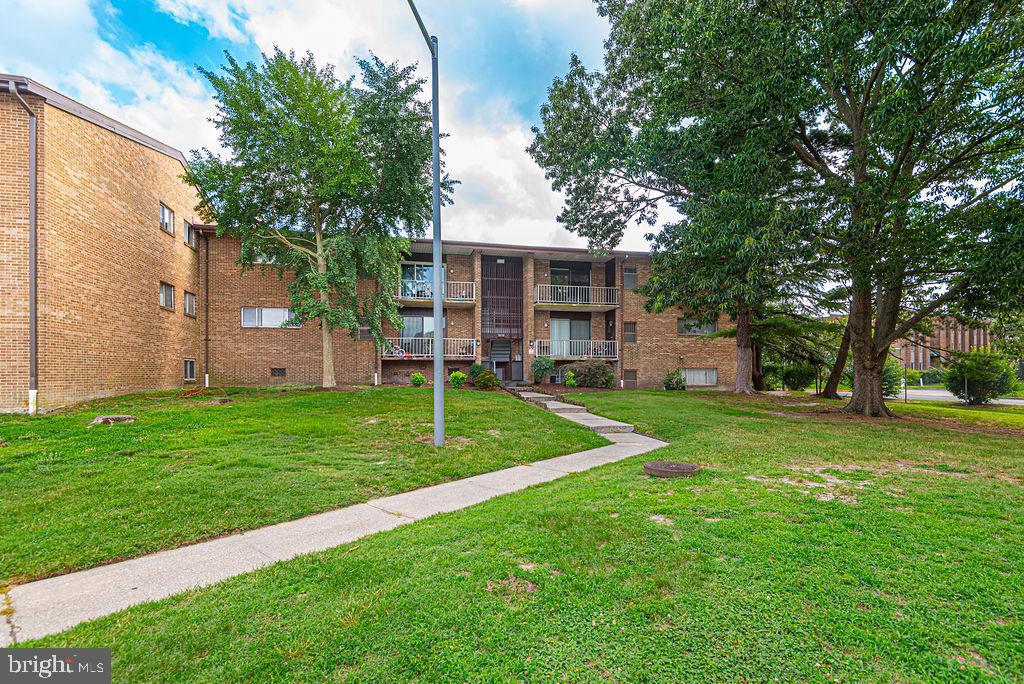 1030 Adams Avenue #3b