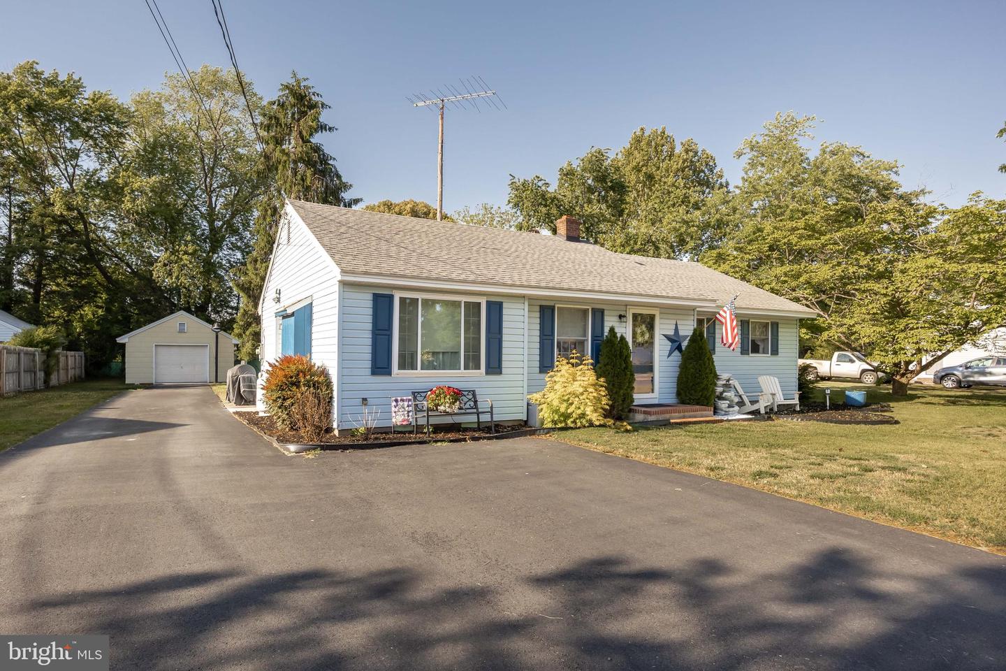 123 Francis Drive