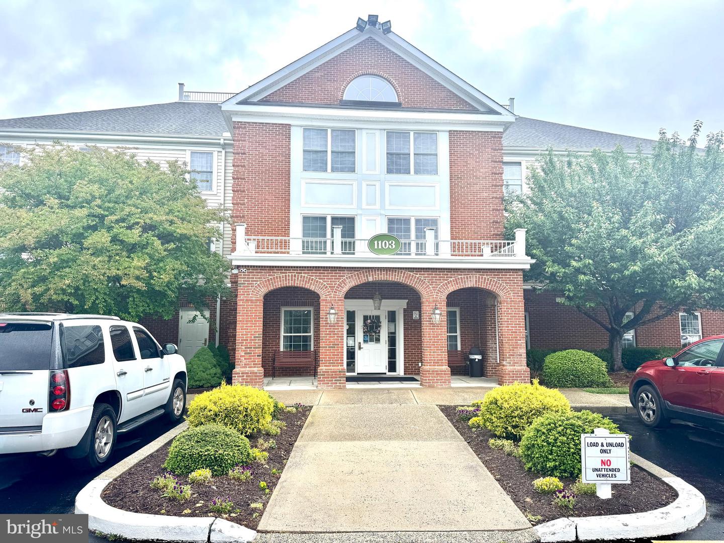 1103 S Schumaker Drive #c-006