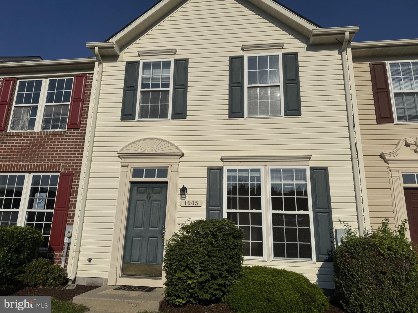 1005 Meadow View Drive