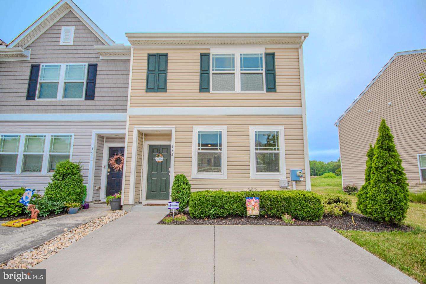 434 Creekbed Circle
