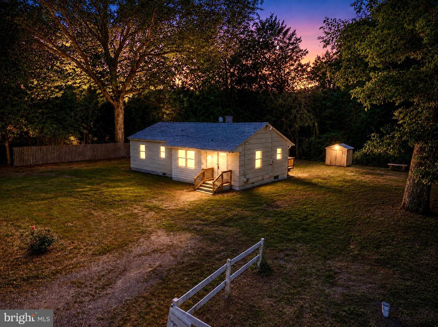 302 Pine Way