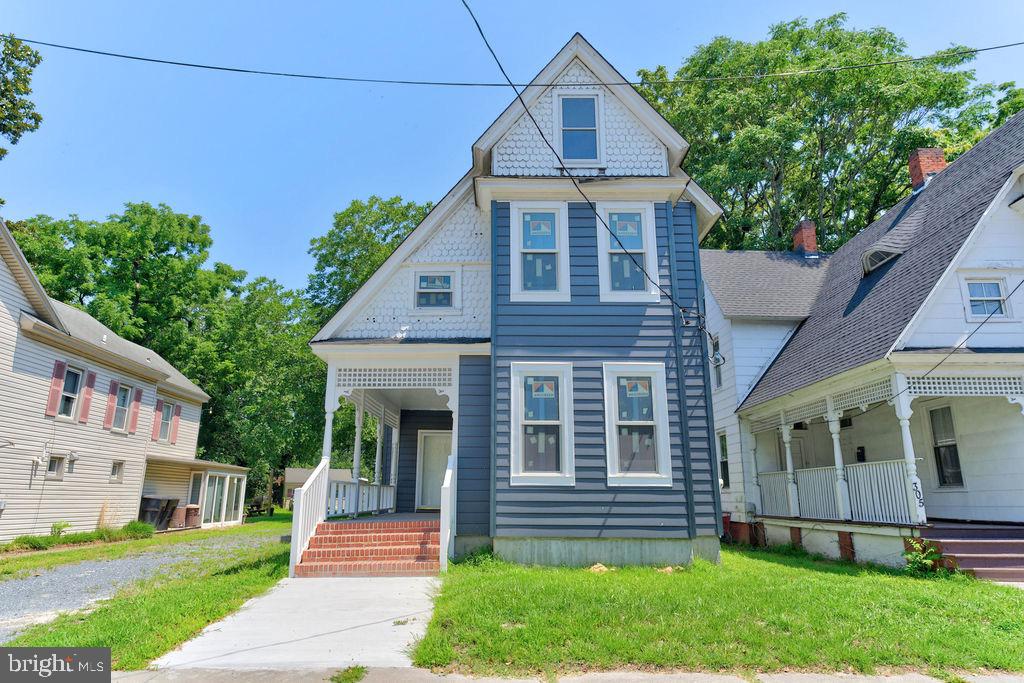 307 Newton Street