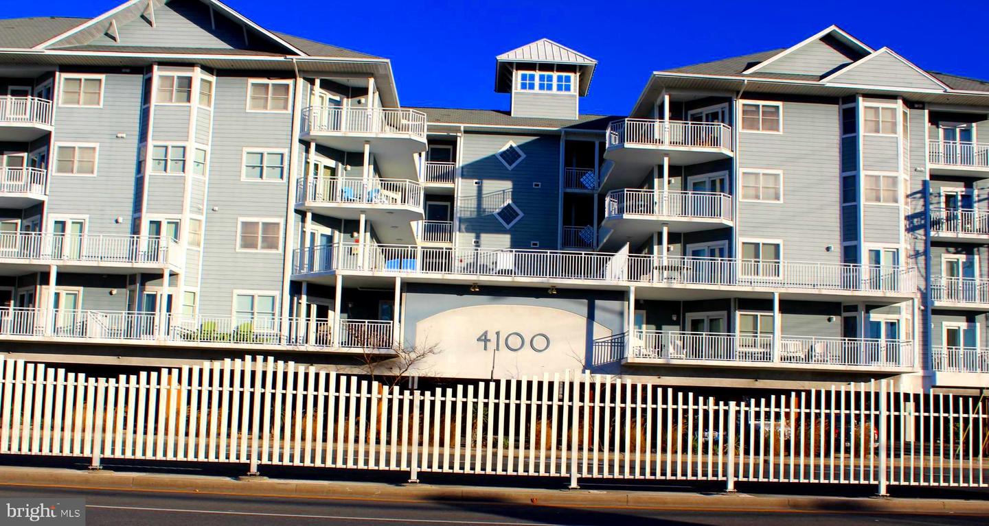 18 41st Street #304