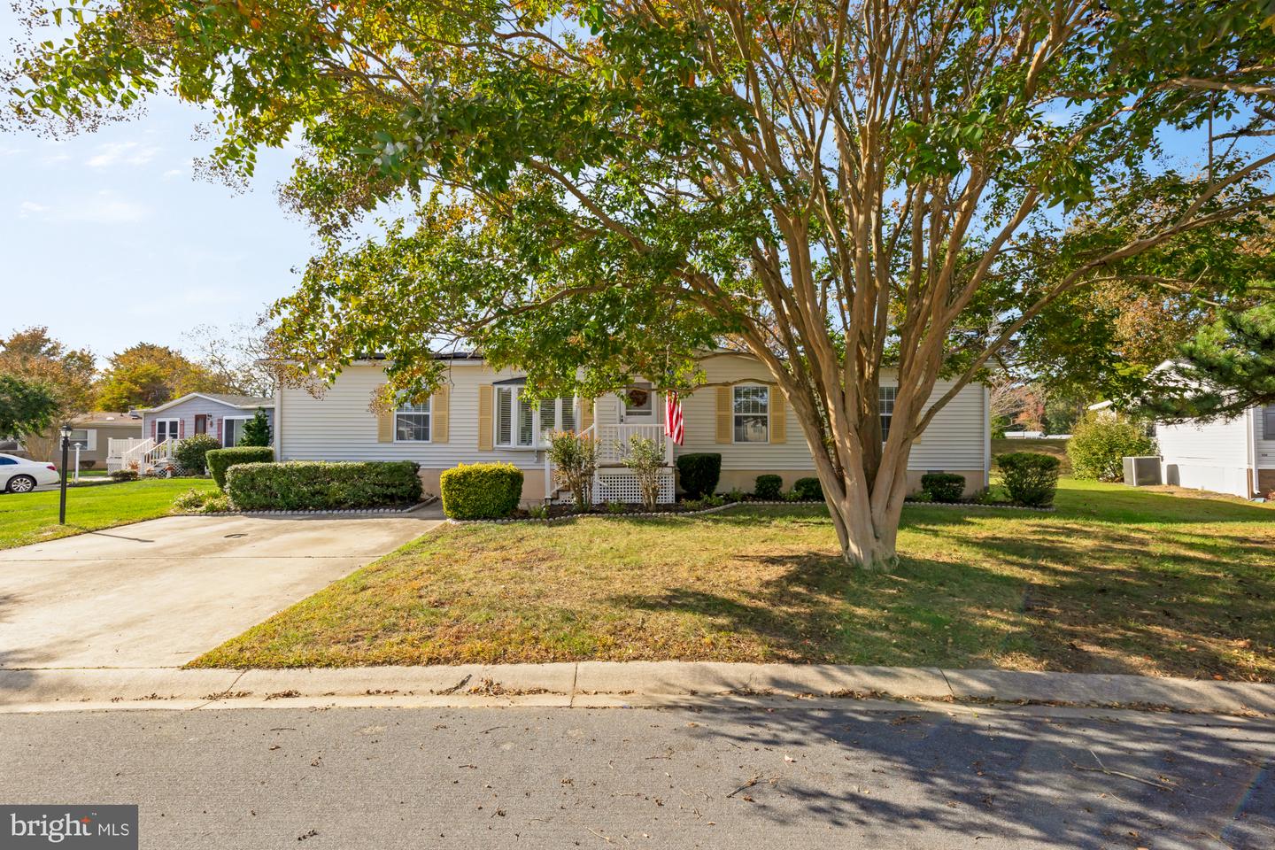 13 E Wind Drive