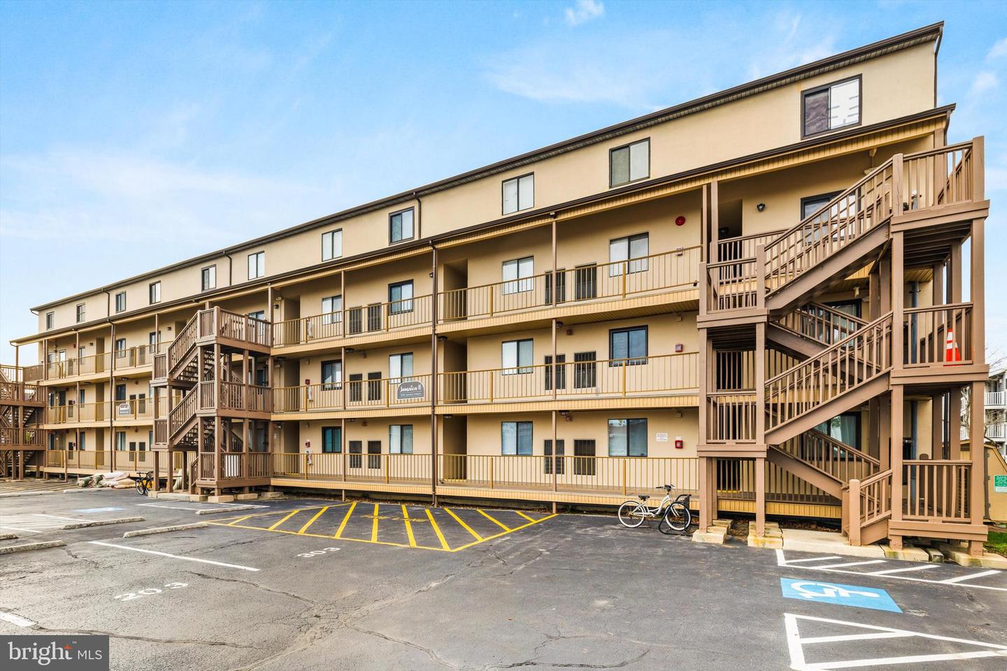 12300 Jamaica Avenue #103