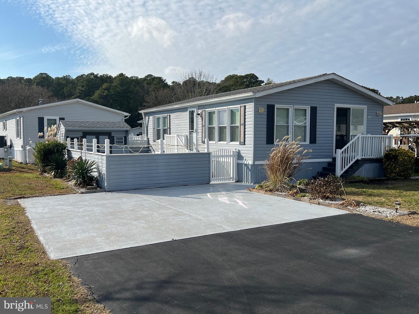 12020 Assateague Way, Berlin