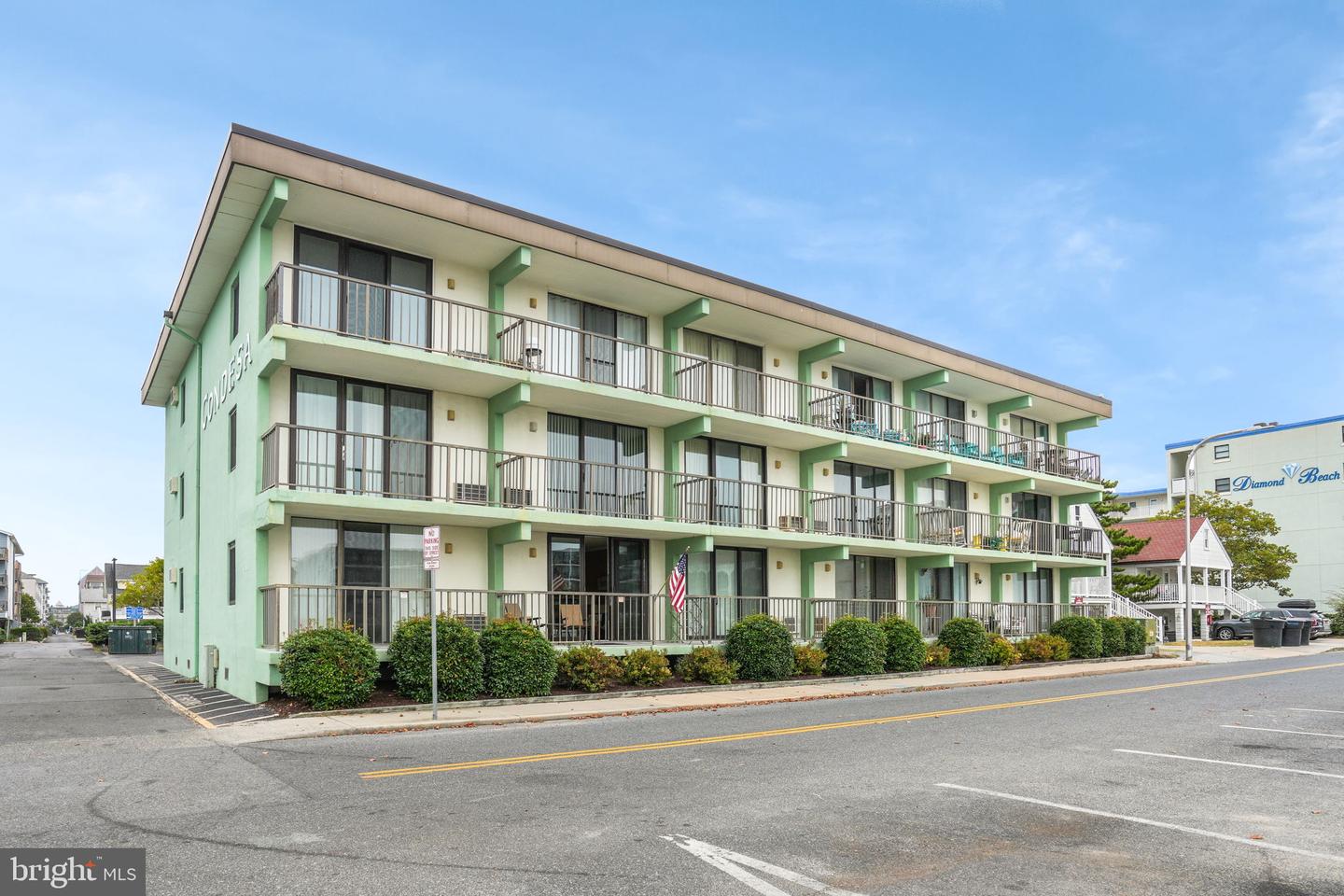 14 38th Street #105