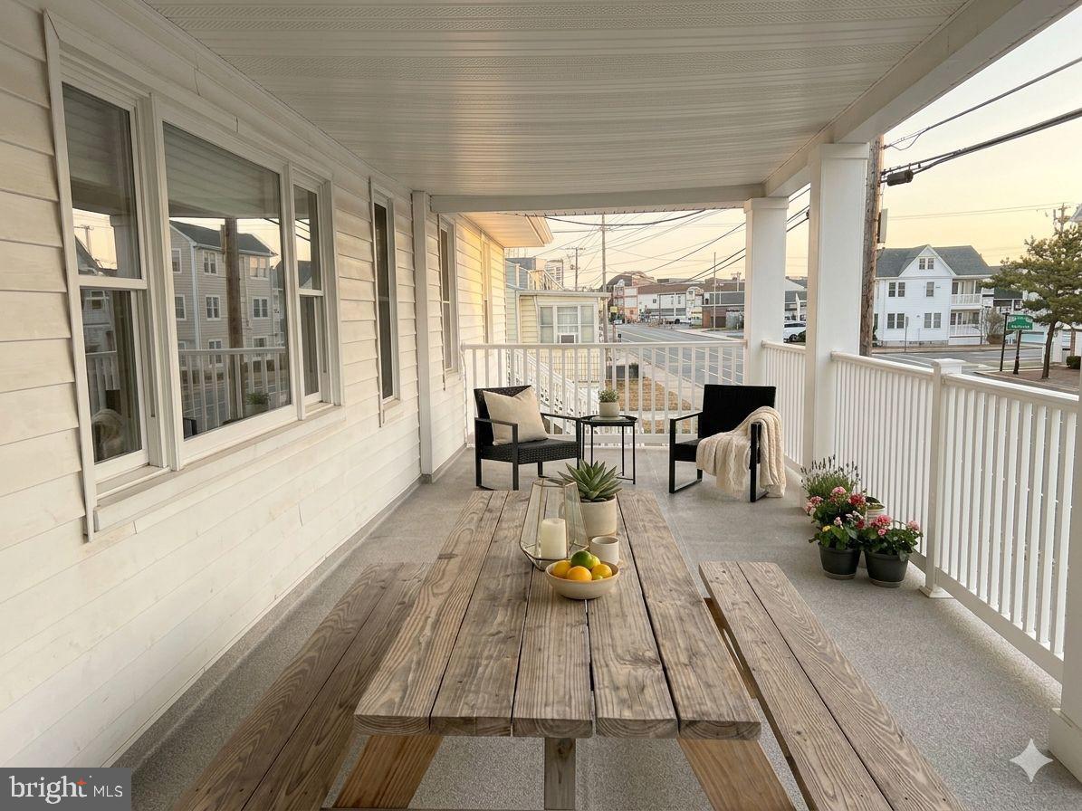 1407 N Saint Louis Avenue #5