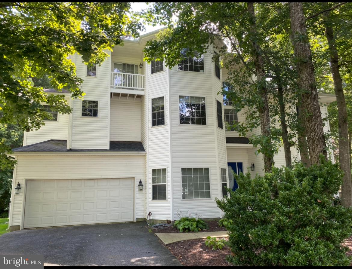 11322 River Run Lane, Berlin