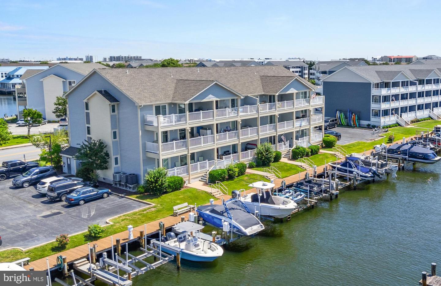 203 S Heron Drive #202a