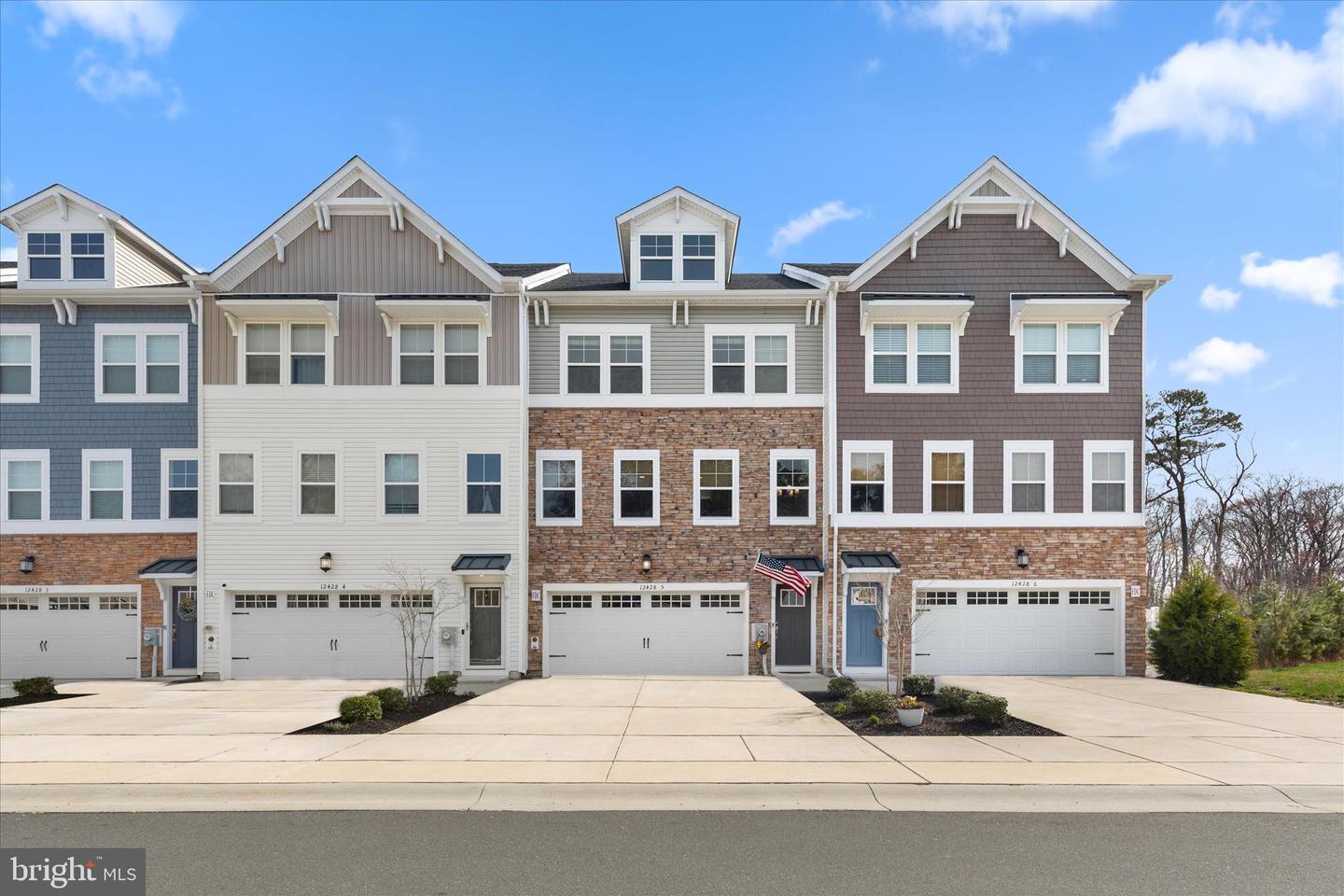 12428 Sea Oaks Lane #5