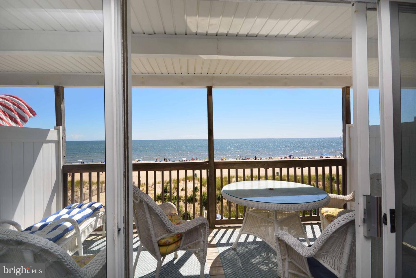 7401 Atlantic Avenue #33