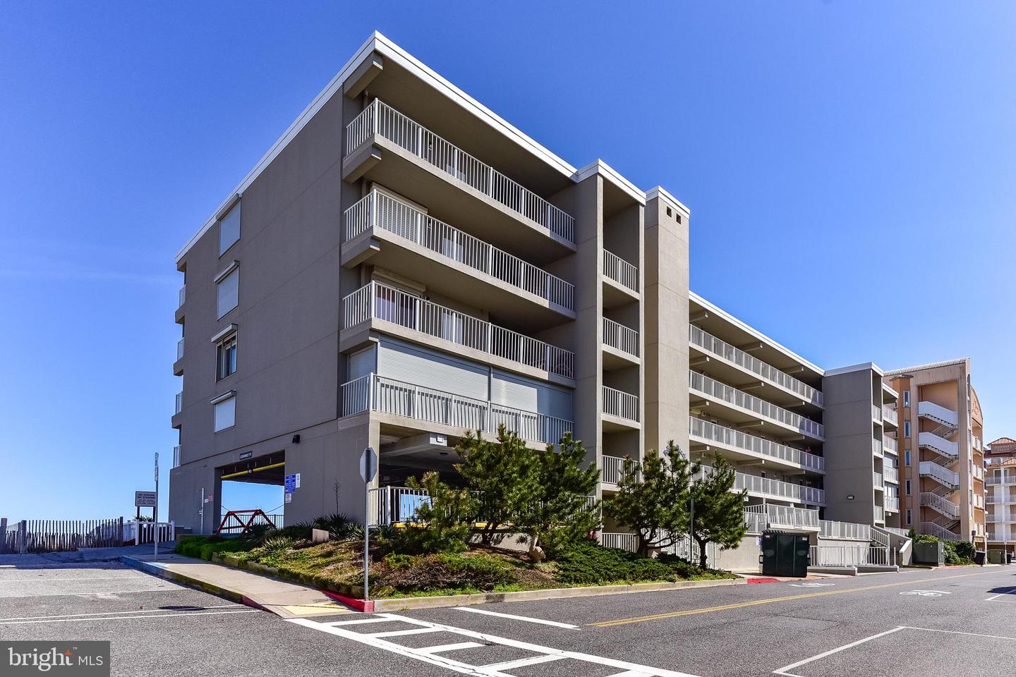 13908 Wight Street #207