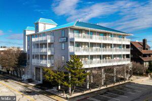 6 127th Street #405