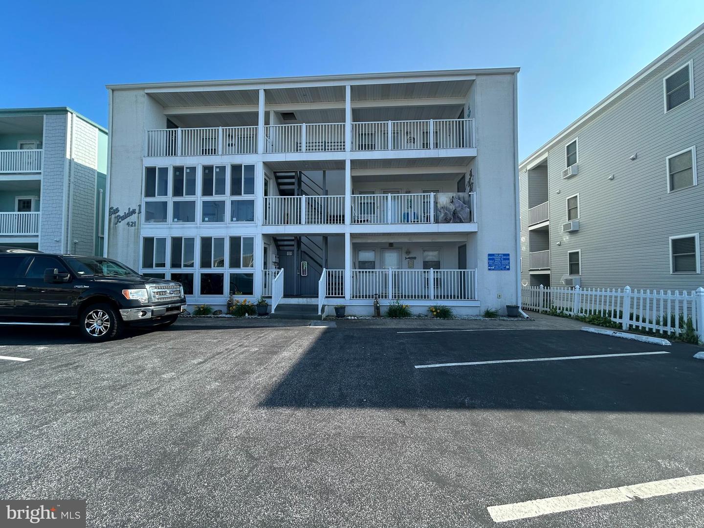 421 Bayshore Drive #102