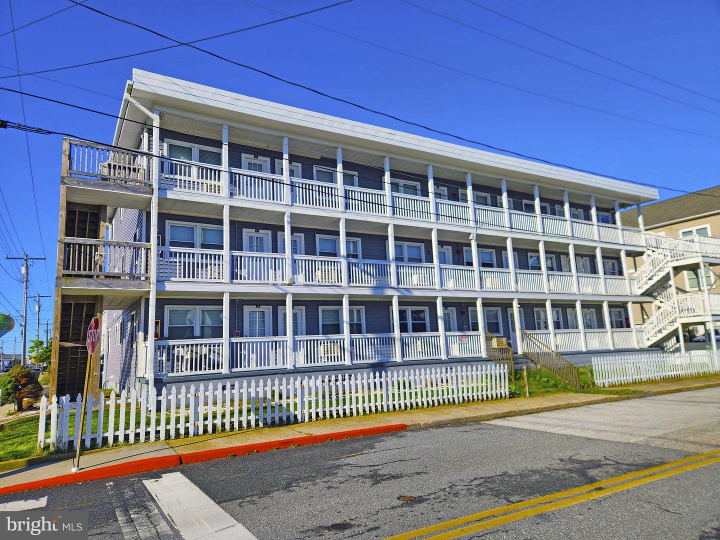 409 Saint Louis Avenue #59
