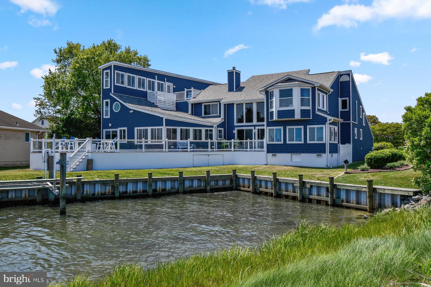 23 Mallard Drive E