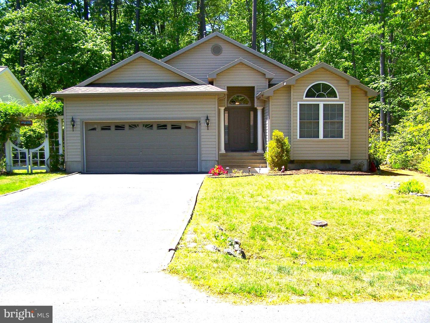 92 Tail Of The Fox Dr