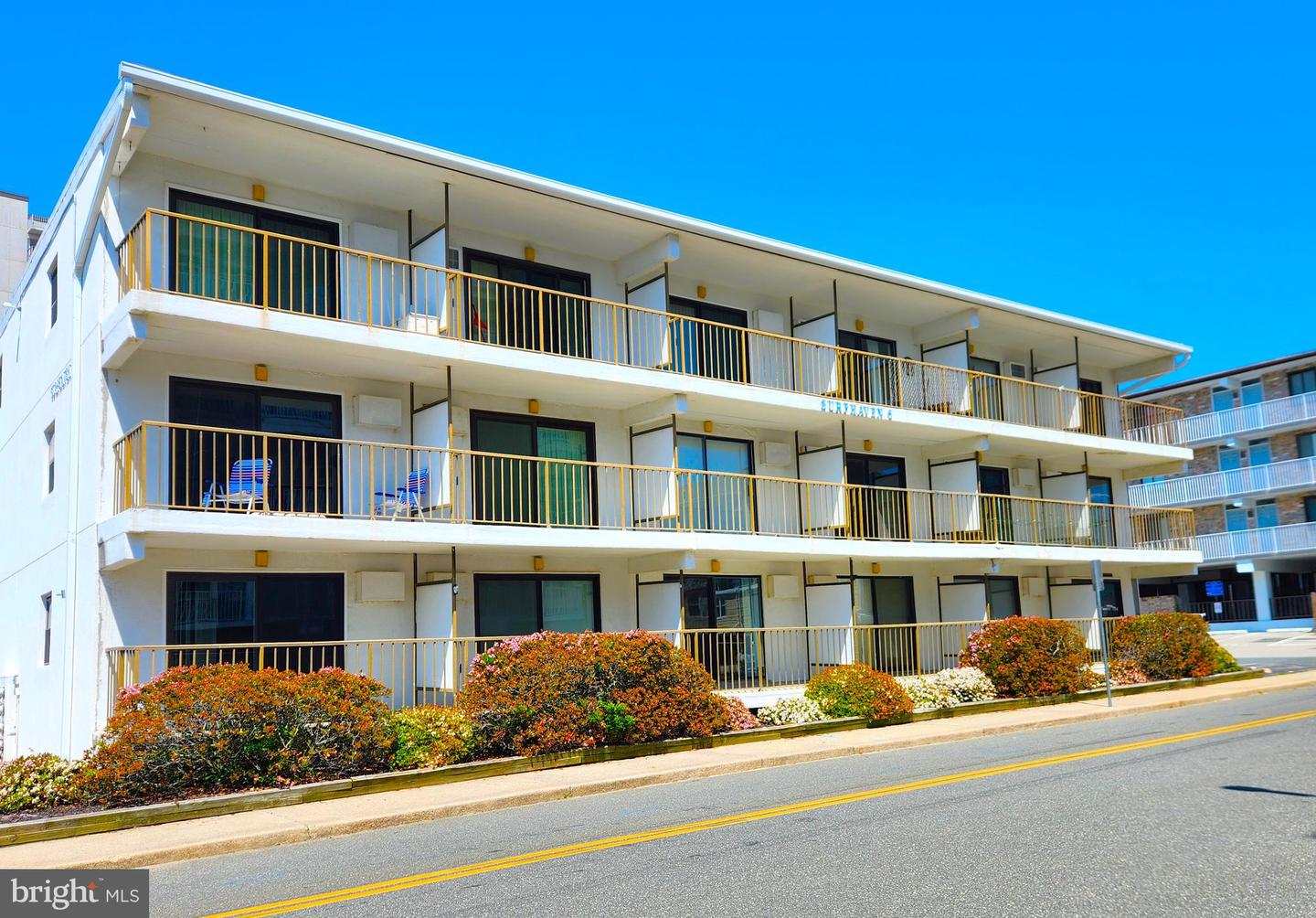 6 87th Street #305