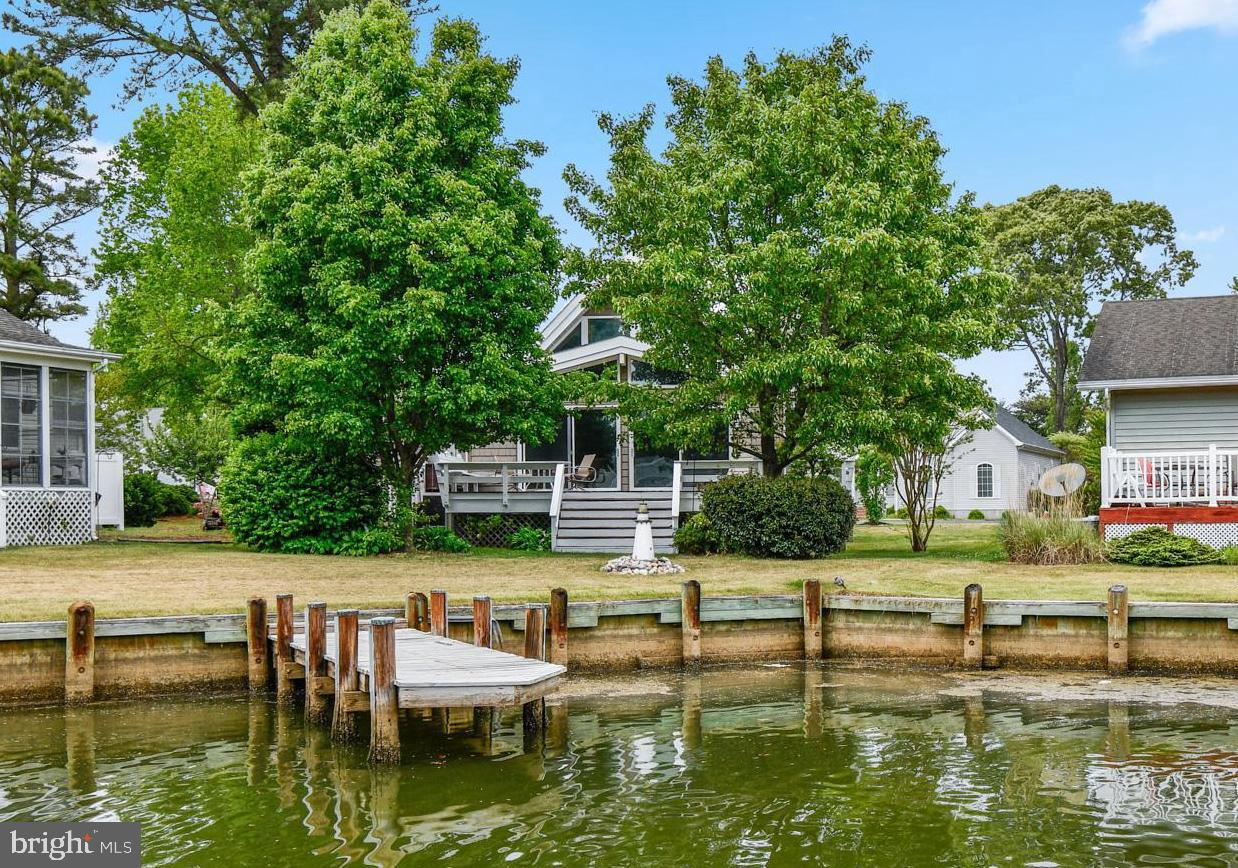 101 White Sail Circle