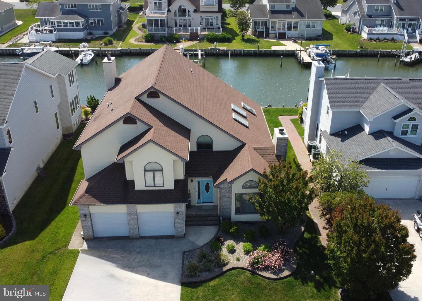10 Stacy Court