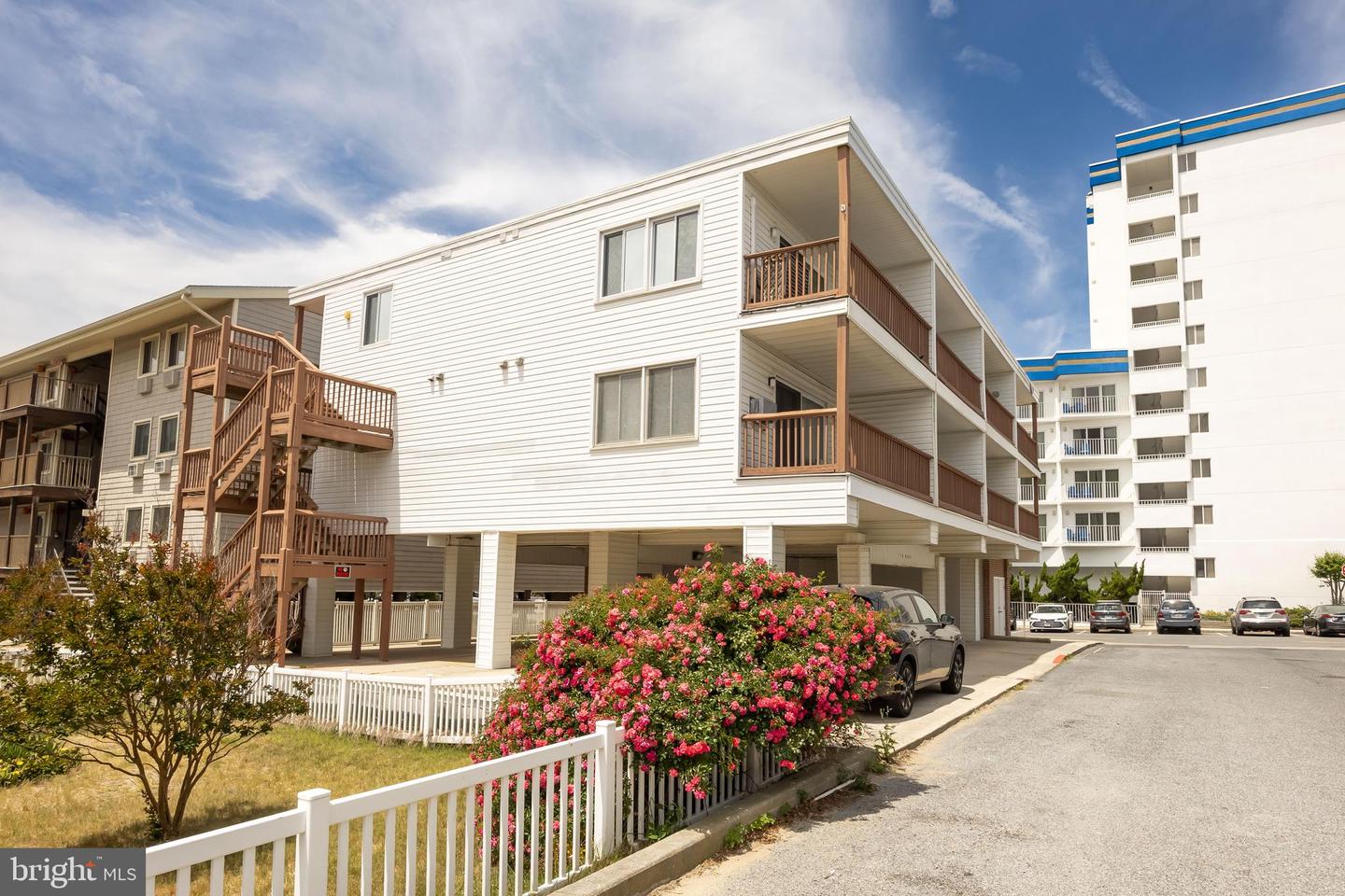 11 91st Street #202