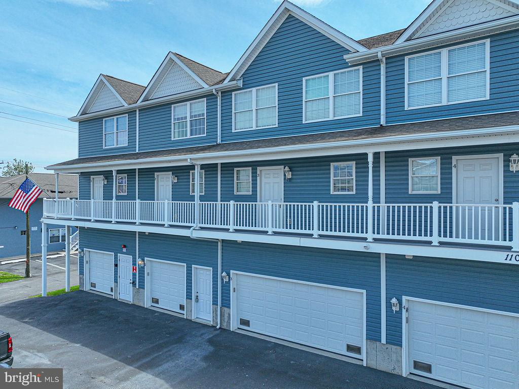 1108 Saint Louis Avenue #2