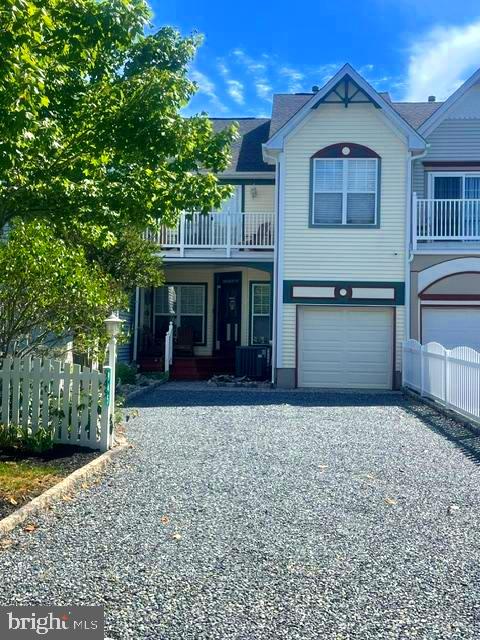 945 Yacht Club Drive