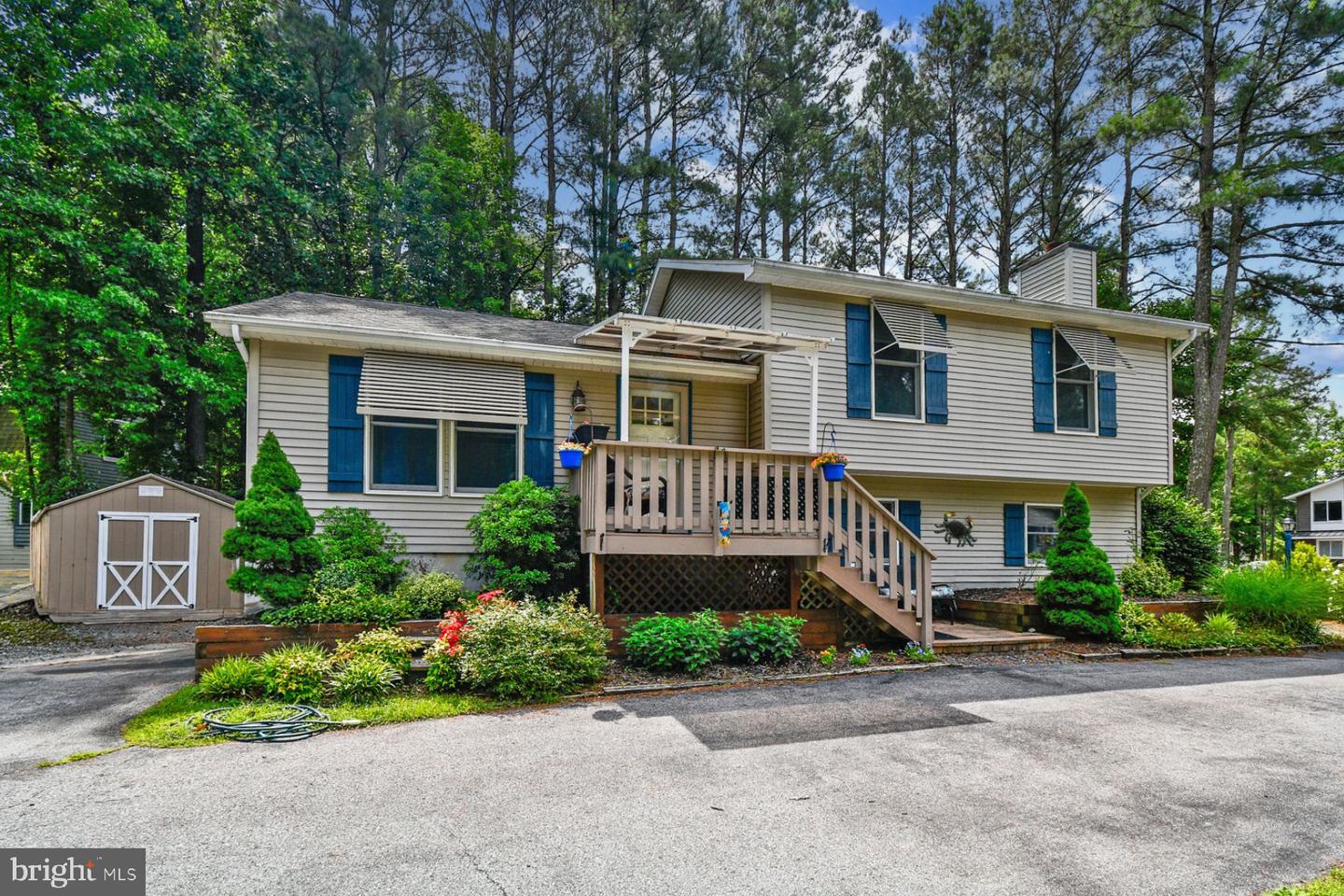 3 Boston Drive