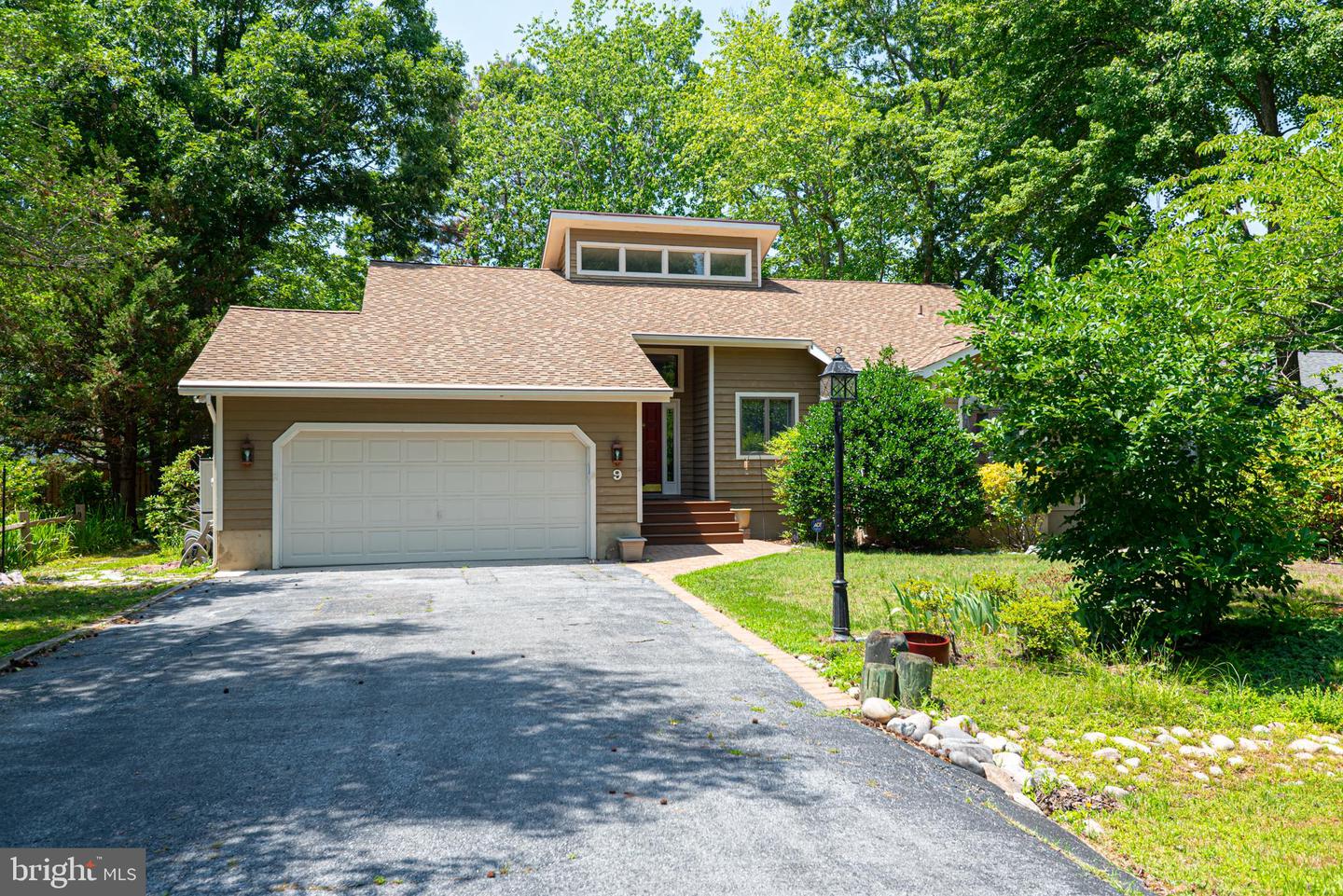 9 Bearberry Road