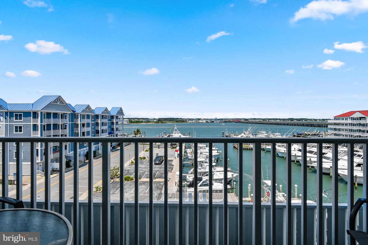205 Somerset Street #403b