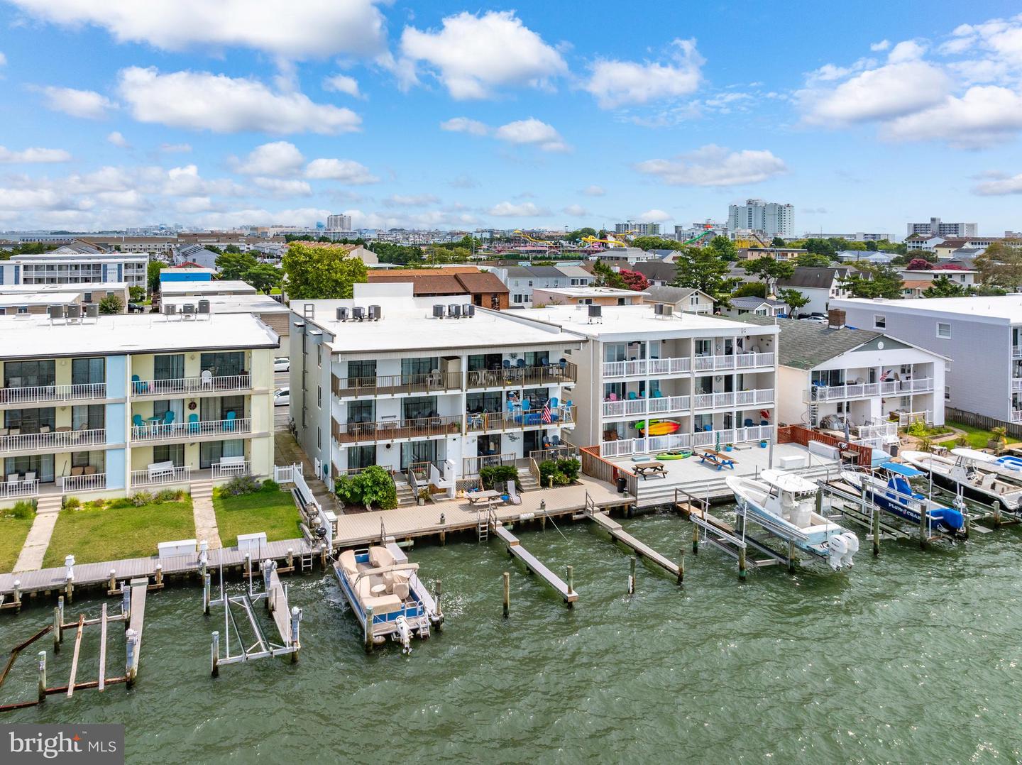 413 Bayshore Drive #201