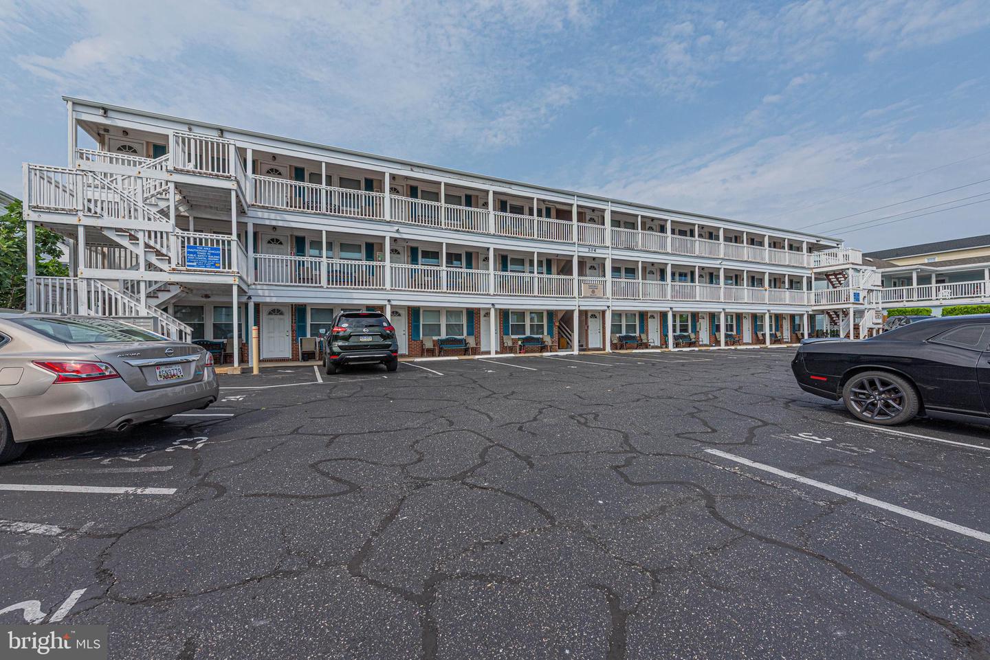 206 8th Street #3