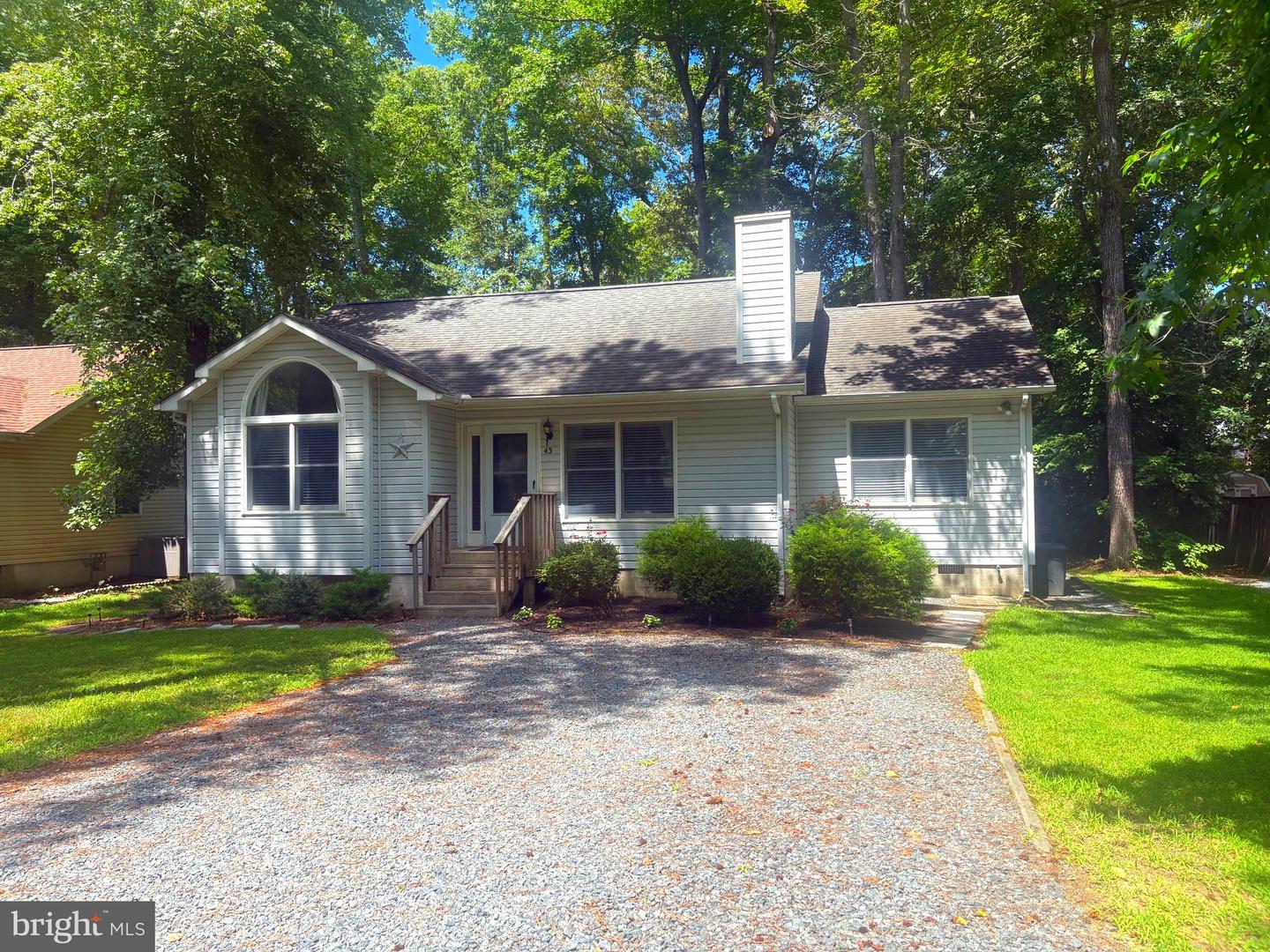 43 Birdnest Drive