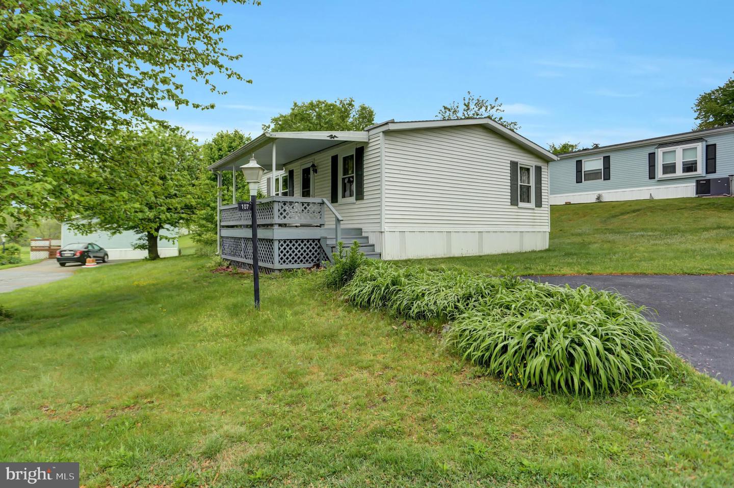 107 Bonneau Heights Circle, Gettysburg
