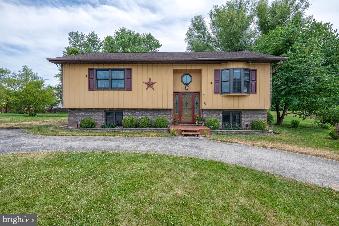 11 Buford Drive, East Berlin